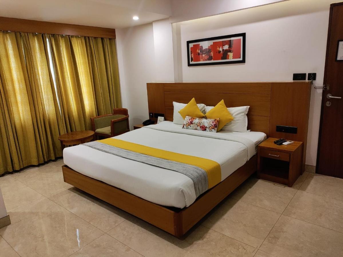 Hotel Park Residency Calicut Ngoại thất bức ảnh